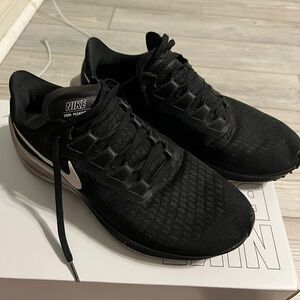 Nike Men's Black Running Shoes
